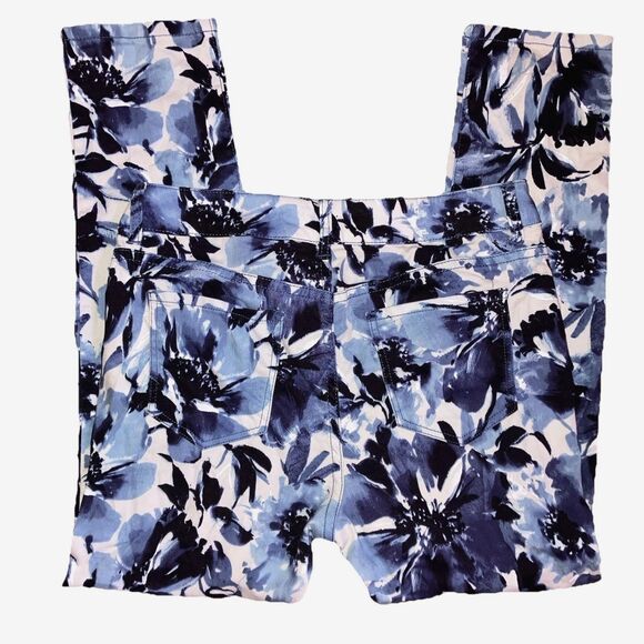 CHICO'S PLATINUM sz 8  sz 1 Blue Impressionist Floral Cotton Denim Stretch Jeans - Picture 2 of 5